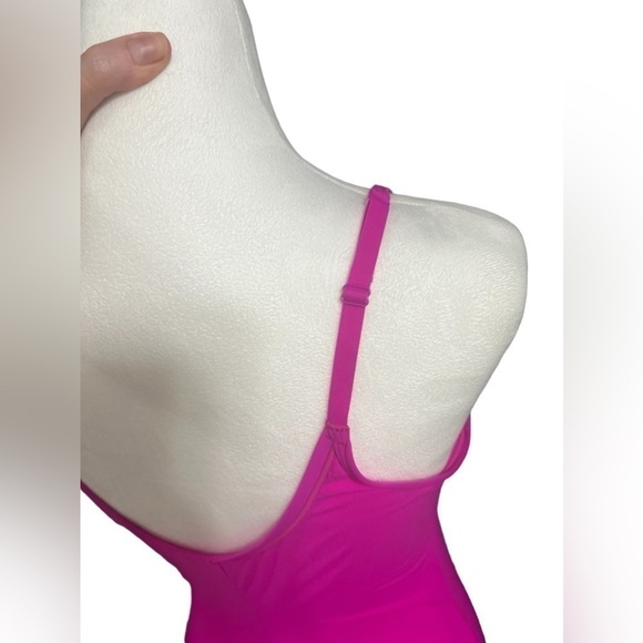 skims fits everybody slip dress neon bright pink extra large - Picture 3 of 9